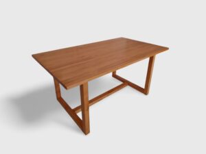 Mesa Comedor de Madera Maciza con Travesaño Quads